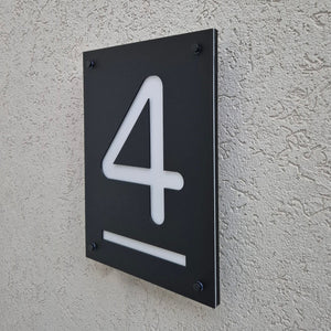 שלט מואר לכניסה לבית פרטי בעיצוב אישי - דגם מספר - ShapeMixer